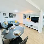 Cosy Studio In City Center-Bon25